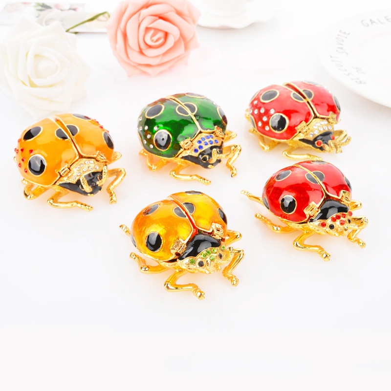 Beetle exterior design metal jewelry box