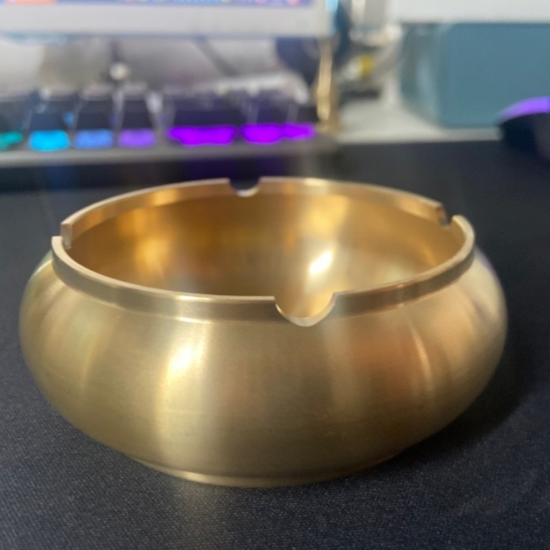 Brass metal material ashtray