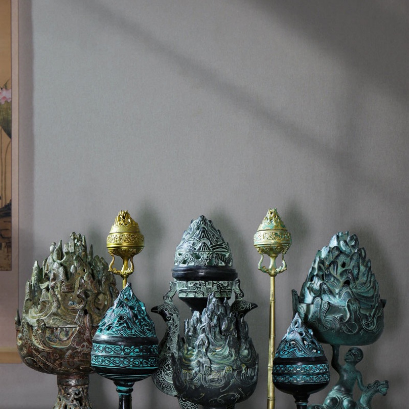 Antique bronze ware with various incense burner shaped ornaments