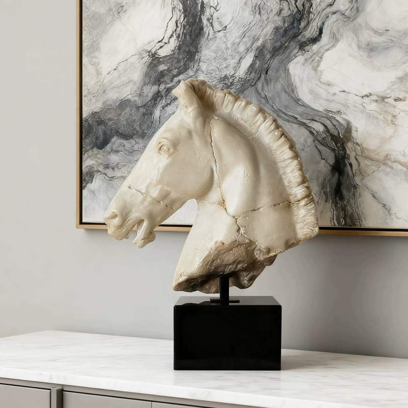 Vintage Horsehead Shaped Ornament – Gift Display