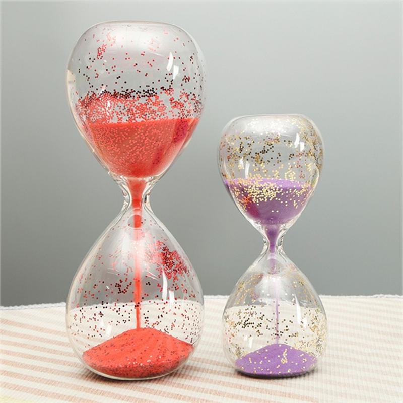 Simple line hourglass timer ornament