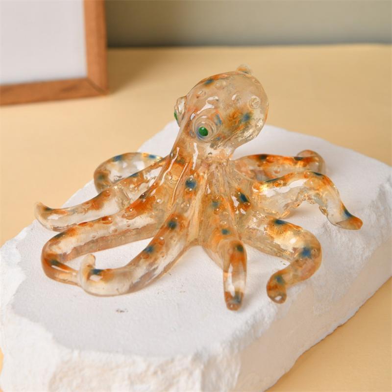 12 * 11 * 7cm transparent octopus resin ornament