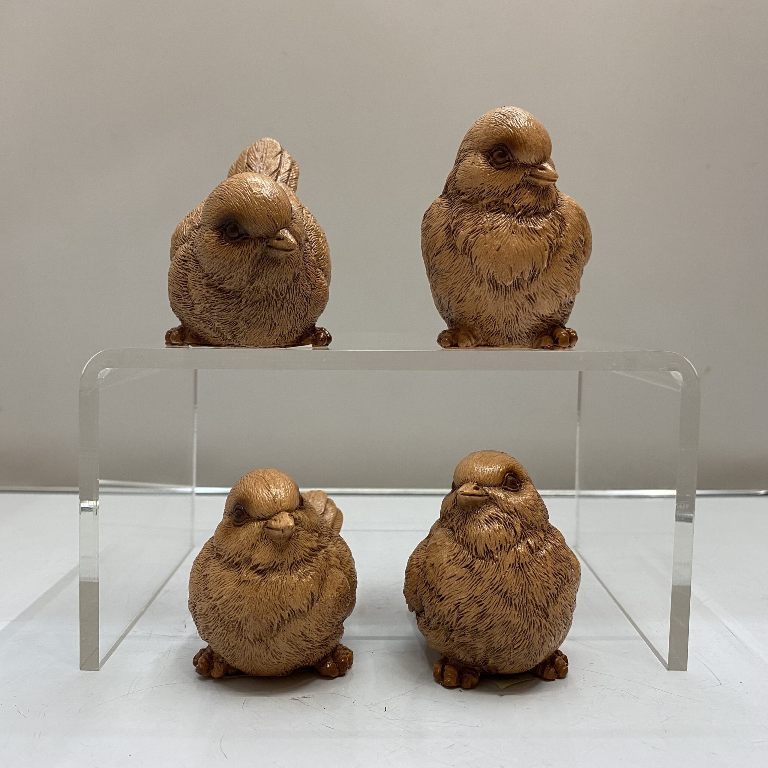 How to decorate home and commercial spaces with a set of mini bird ornaments