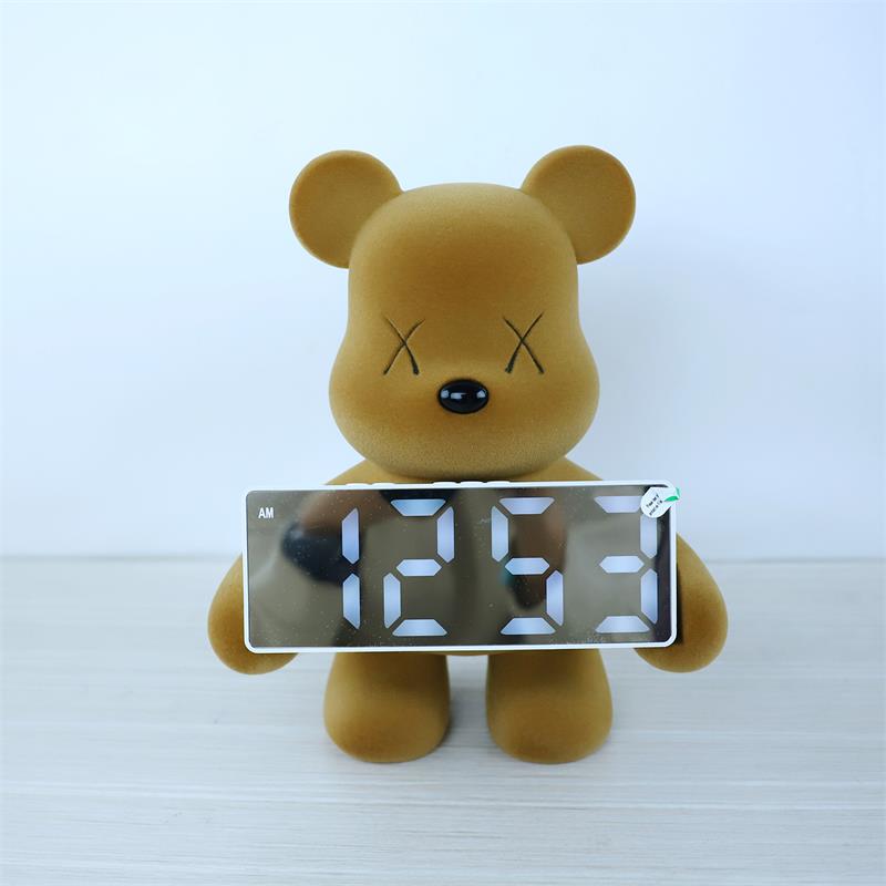 “Violent Bear” Bedside Clock Decorative Ornament