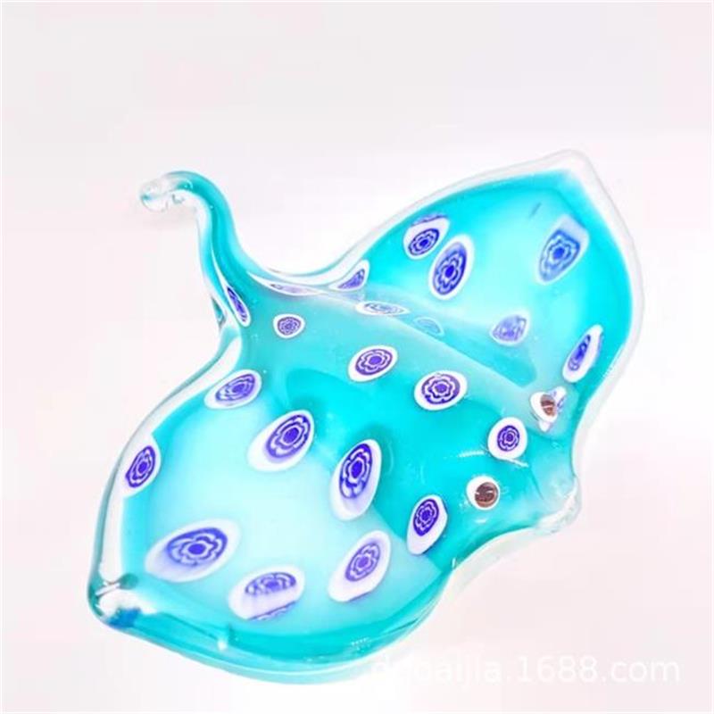 The Glass Manta Ray