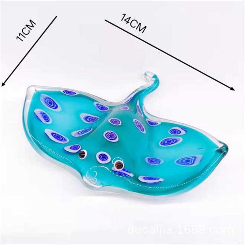 The Glass Manta Ray